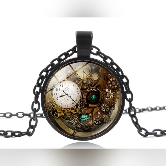 2/30$ Or 3/$35 NEW Steampunk Gear Pendant Necklace-(#0252) - Picture 1 of 4